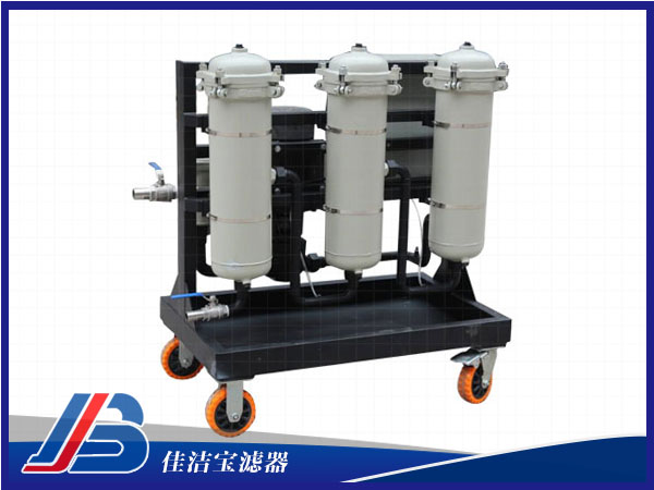 高精度多級(jí)過(guò)濾濾油機(jī)LYC