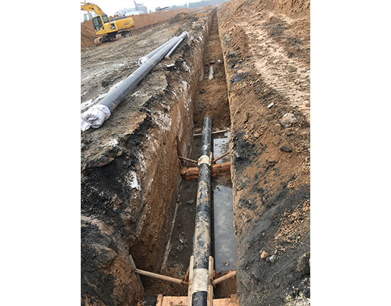 丙烯酸共聚聚氯乙烯管道安裝現(xiàn)場(chǎng)